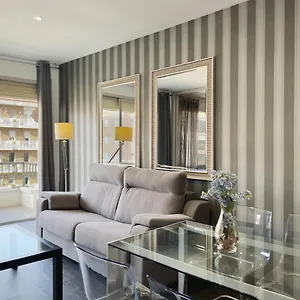 https://apartment-inside-hotel-in-les-corts.topbarcelonahotels.com