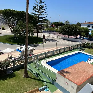 https://primera-linea-torre-del-mar.es-andalucia.com